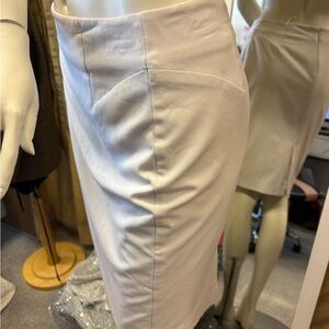 Chic White Pencil Skirt